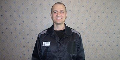 사진: 변호사 면회 중 교도소 면회실에 있는 콘스탄틴 바제노프. 디미트로프그라드. 2020년 2월 27일