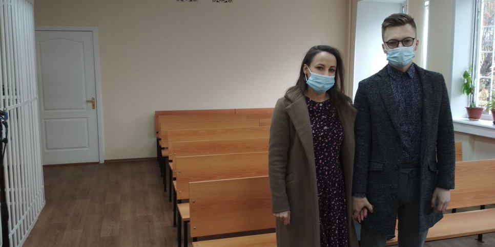 Photo: Valeria and Sergey Rayman in the courtroom, October 2020