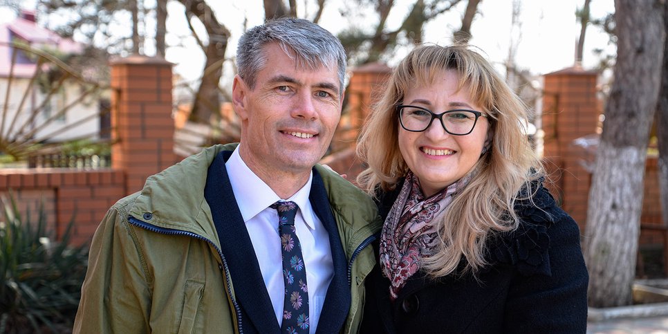 In the photo: Oleg Danilov with his wife Natalya, Abinsk (Krasnodar Territory), March 30, 2021