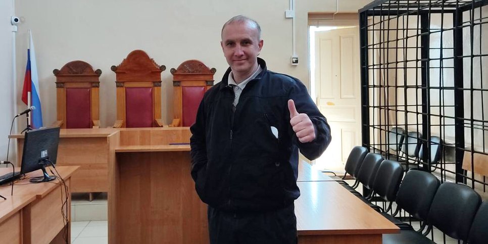 Auf dem Foto: Alexander Schtscherbina im Gerichtssaal am Tag der Urteilsverkündung