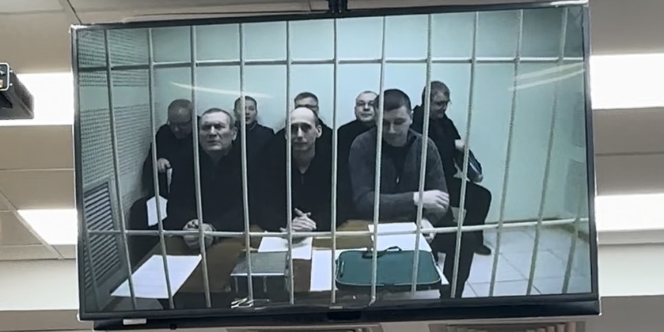 Los creyentes asisten a una audiencia de apelación por videoconferencia desde el centro de detención preventiva