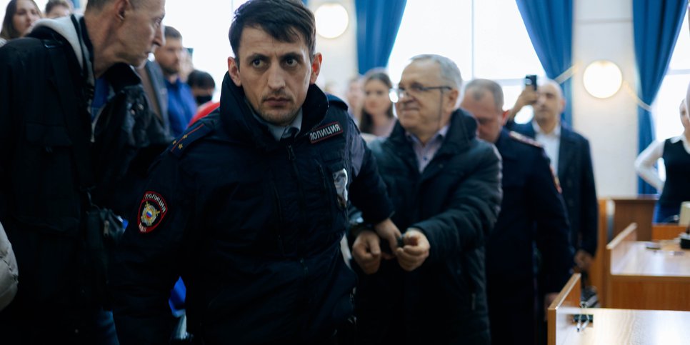 Aleksey Lelikov, a music teacher and disabled person of group II, was sentenced to 6.5 years in a penal colony. February 2025